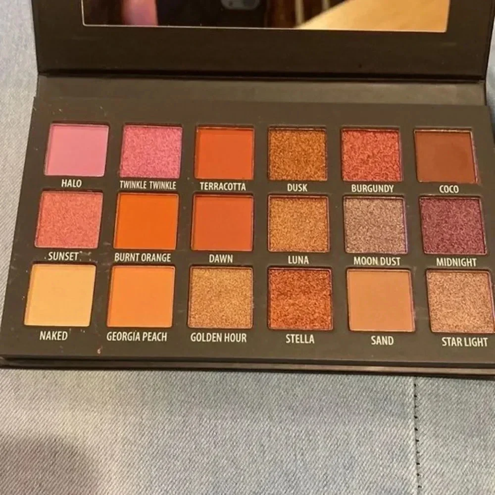 KAB Cosmetics - Day and Night Eyeshadow Palette